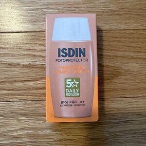 ISDN fotoprotector fusion water magic medium